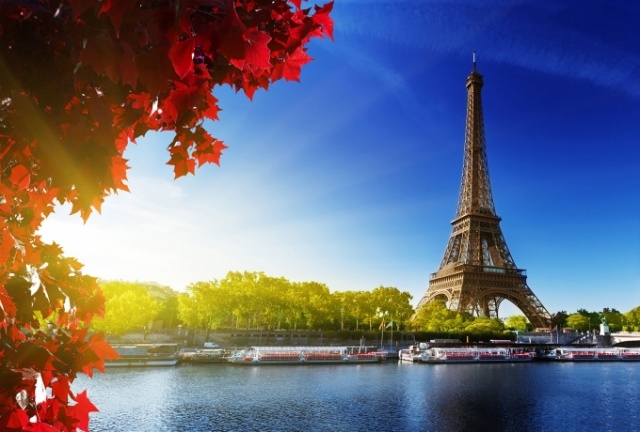 Власти Парижа планируют обнести главную достопримечательность города стеной